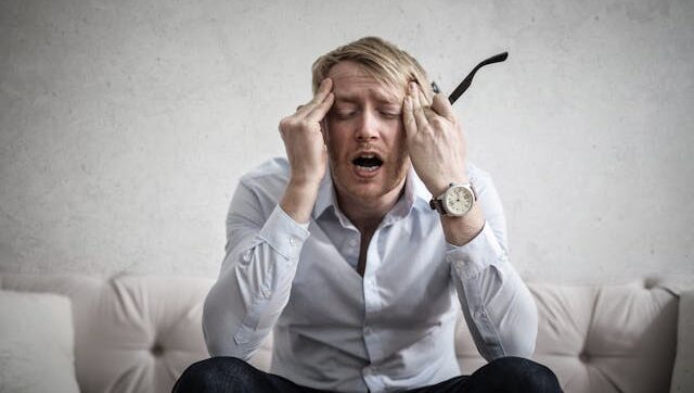 Learn why men and migraine are often underreported. Discover symptoms, triggers, and how natural options can support your neurological health.